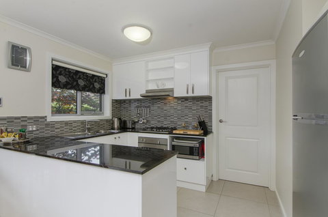 City One Apartment - Whitsundays Accommodation 2