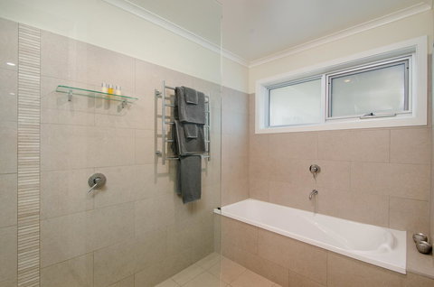 City One Apartment - Whitsundays Accommodation 4