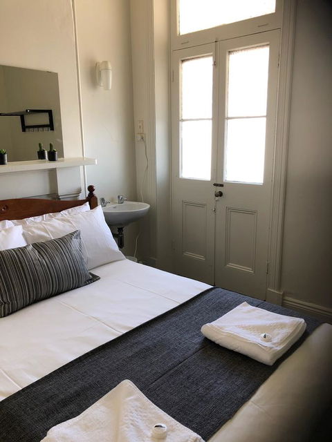 Cornwall Hotel - Whitsundays Accommodation 7