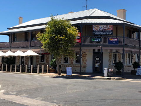 Cornwall Hotel - Whitsundays Accommodation 13