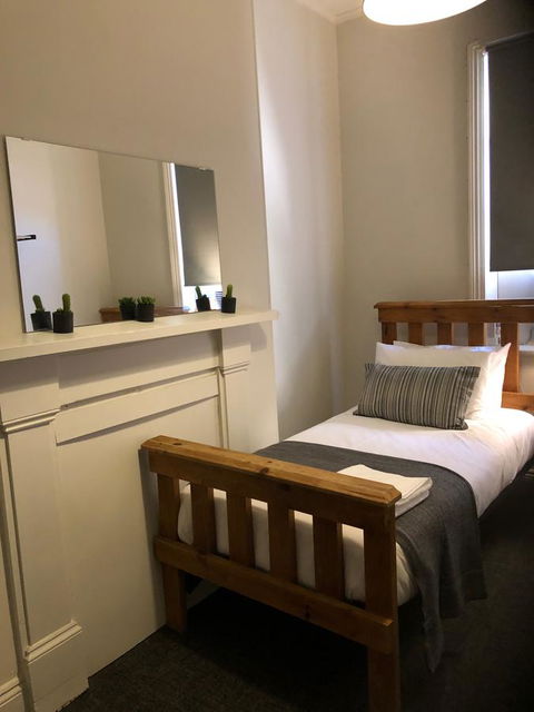 Cornwall Hotel - Whitsundays Accommodation 15