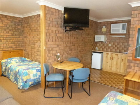 Wintersun Motel - Whitsundays Accommodation 2