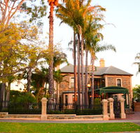 Grand Bluestone Mansion - Whitsundays Accommodation