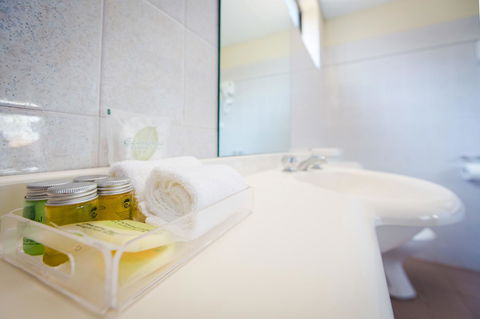 Abcot Inn - Whitsundays Accommodation 6