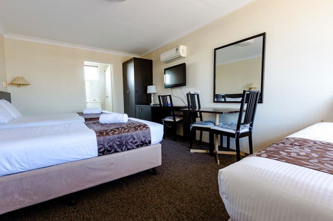 Abcot Inn - Whitsundays Accommodation 2