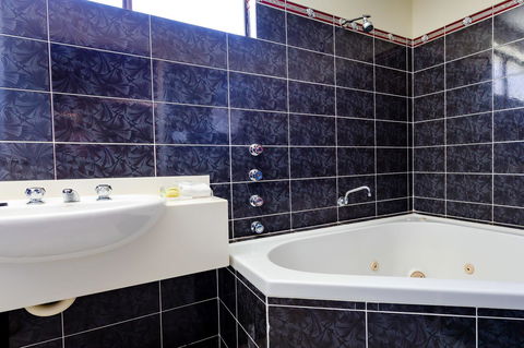 Abcot Inn - Whitsundays Accommodation 15