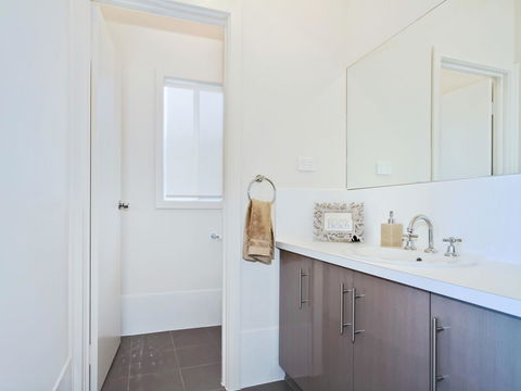 Seas The Day - Whitsundays Accommodation 10