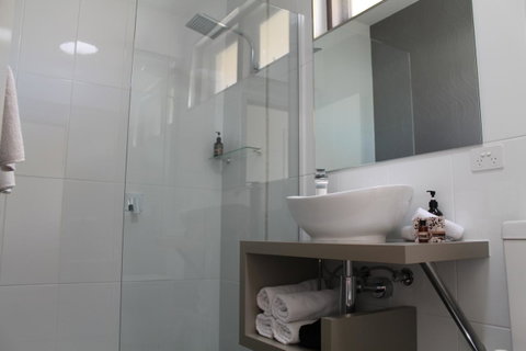 Robe Central Motel - Whitsundays Accommodation 4