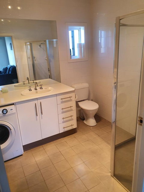 Limestone Coast Lifestyle Apartments - Whitsundays Accommodation 10
