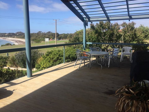 Emu Bay Lodge - Whitsundays Accommodation 2