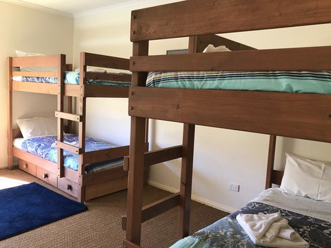 Emu Bay Lodge - Whitsundays Accommodation 17