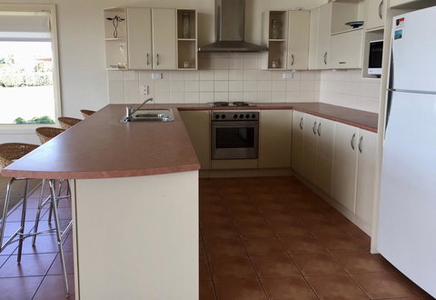 Emu Bay Lodge - Whitsundays Accommodation 15