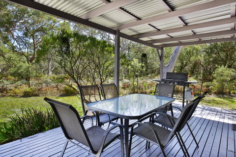 Wildwood I Pet Friendly I 5 Mins To Beach - Whitsundays Accommodation 0