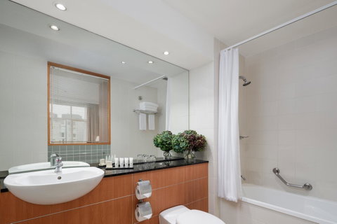 Rydges Newcastle - Whitsundays Accommodation 14