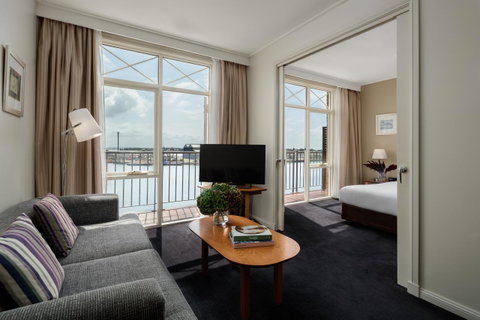 Rydges Newcastle - Whitsundays Accommodation 10