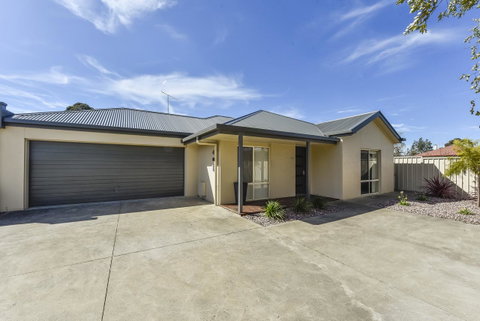 City Fringe Apartment B, Mount Gambier - Whitsundays Accommodation 11