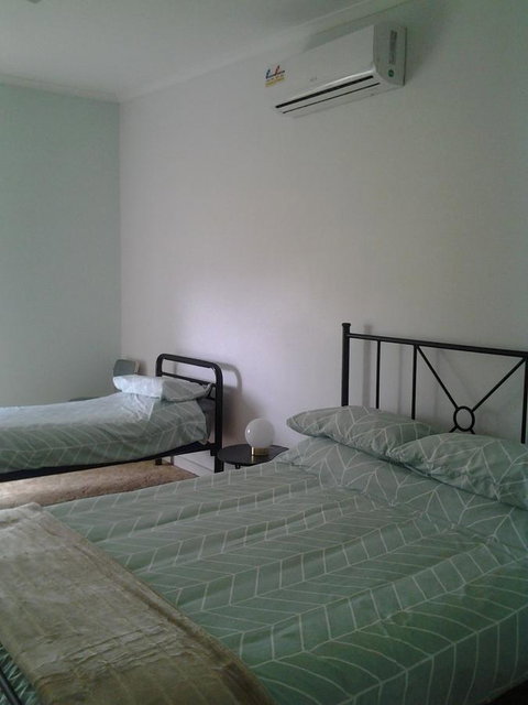 Hilltop Escape - Whitsundays Accommodation 5