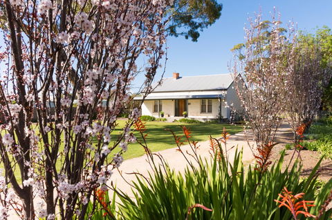 20 Hill Avenue Bed & Breakfast - Whitsundays Accommodation 1