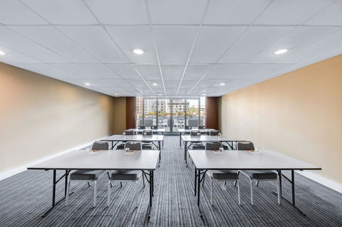 Adina Apartment Hotel Wollongong - Whitsundays Accommodation 34