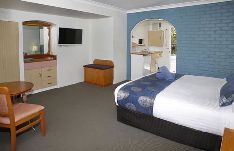 Aston Motel Yamba - Whitsundays Accommodation 22