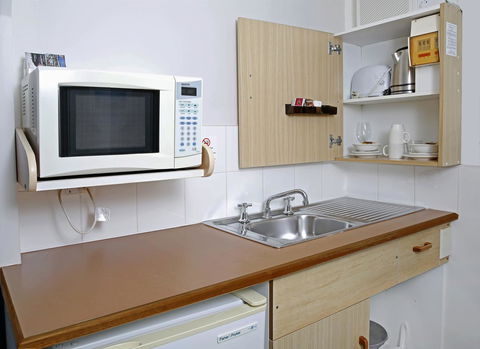 Aston Motel Yamba - Whitsundays Accommodation 21