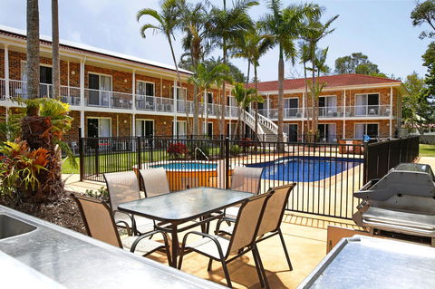 Aston Motel Yamba - Whitsundays Accommodation 19