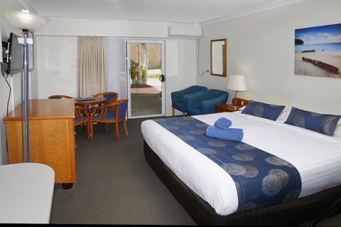Aston Motel Yamba - Whitsundays Accommodation 34