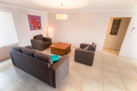 Waterfront On Jefferson, At Wellington Marina, SA - Whitsundays Accommodation 5