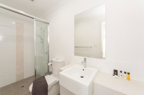 Yaran Suites - Whitsundays Accommodation 33