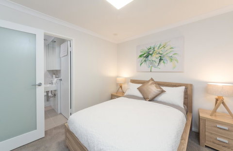 Yaran Suites - Whitsundays Accommodation 17