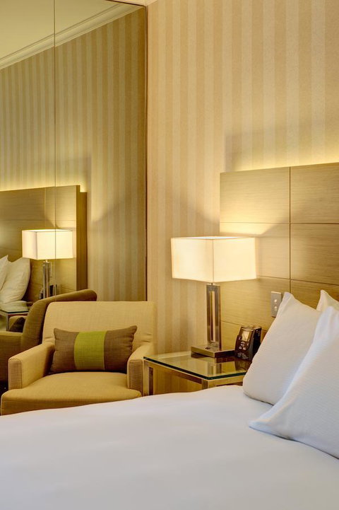 Parmelia Hilton Perth - Whitsundays Accommodation 40