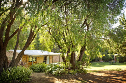 Peppermint Brook Cottages - Whitsundays Accommodation 0
