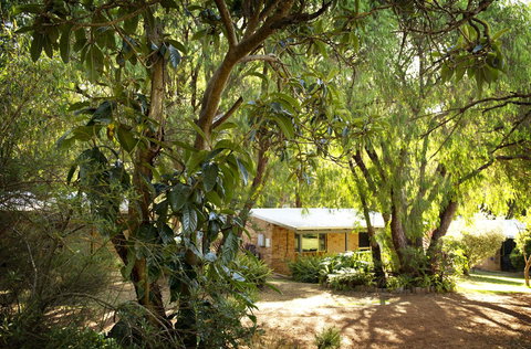 Peppermint Brook Cottages - Whitsundays Accommodation 13
