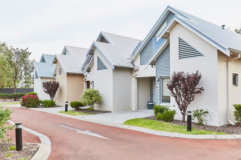 Cape View Beach Resort - Whitsundays Accommodation 4