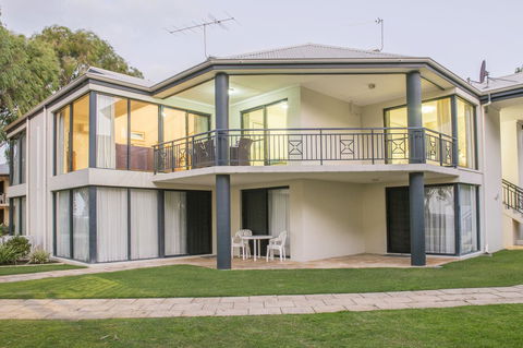 Cape View Beach Resort - Whitsundays Accommodation 23