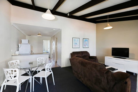 West Beach Lagoon 123 - Location & Views!!! - Whitsundays Accommodation 8