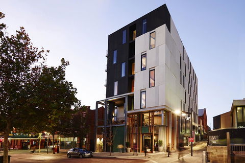 Alex Hotel - Whitsundays Accommodation 0