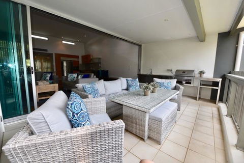 East On Byron - Whitsundays Accommodation 35