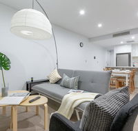 Inner City Stylish apt Walk to Green Square - Whitsundays Accommodation