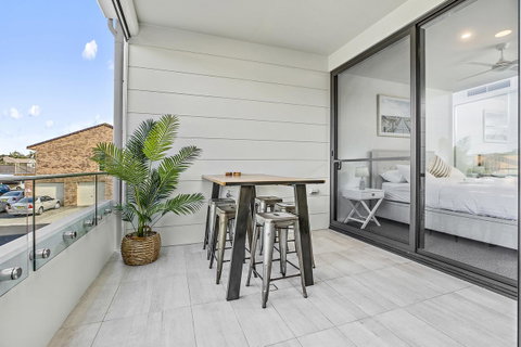 Rockpool 2 Sawtell Beach - Just Steps To Restaurants And 2 Min Stroll To Beach! - Whitsundays Accommodation 6