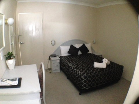 Ben Chifley Motor Inn - Whitsundays Accommodation 30