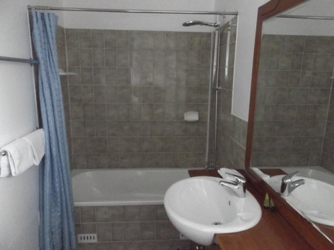 Ben Chifley Motor Inn - Whitsundays Accommodation 7