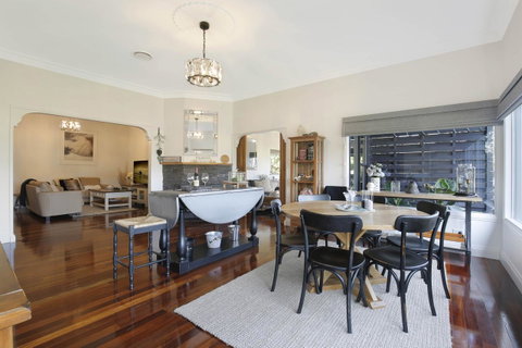 Romanz In The Valley (Luxury B&B) - Whitsundays Accommodation 17
