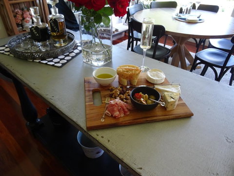 Romanz In The Valley (Luxury B&B) - Whitsundays Accommodation 43