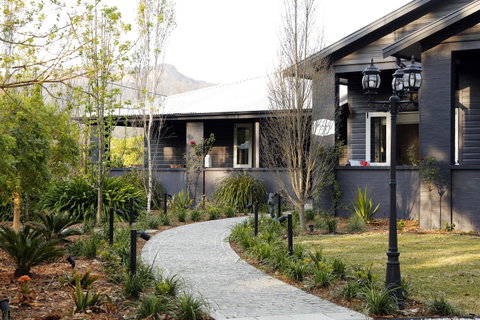 Romanz In The Valley (Luxury B&B) - Whitsundays Accommodation 27