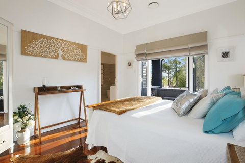 Romanz In The Valley (Luxury B&B) - Whitsundays Accommodation 8