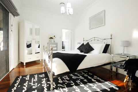 Romanz In The Valley (Luxury B&B) - Whitsundays Accommodation 12