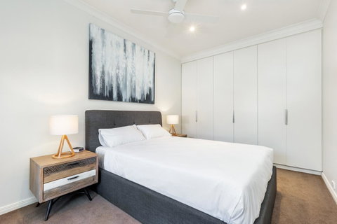 Kensington Self-Contained Modern House (89BROM) - Whitsundays Accommodation 13