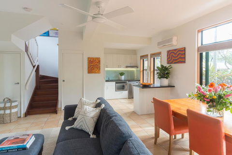 The Crest Byron Bay - Whitsundays Accommodation 2