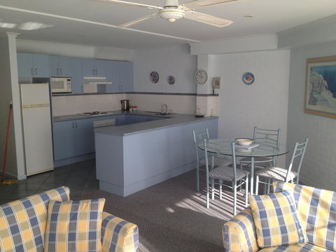 Breakers Apartments - Whitsundays Accommodation 11